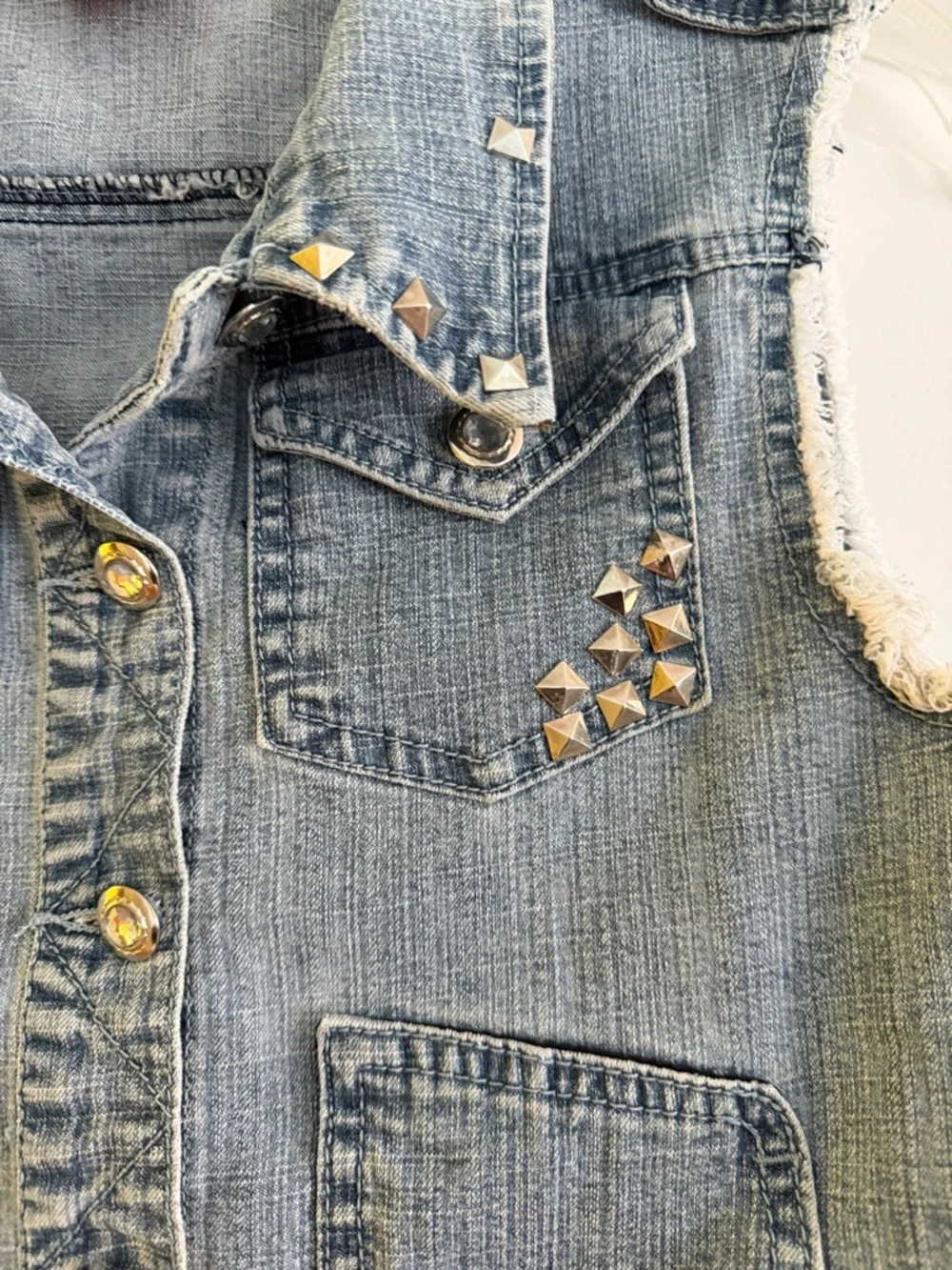 Y2K Star Aesthetic Studded Denim Vest Light Wash Distressed Girls Size 14
